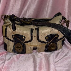 💛Rare vintage legacy coach bag💛